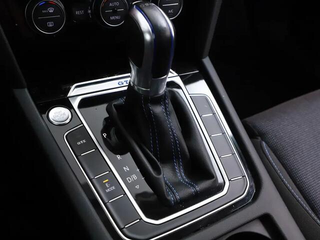 Volkswagen PASSAT Variant 1.4 TSI GTE Highline All in Prijs! | Bors herkening | ACC | Digital Dash