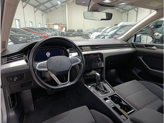 Volkswagen PASSAT Variant 1.5 TSI Business Ecc | Pdc | virual cockpit | Trekhaak