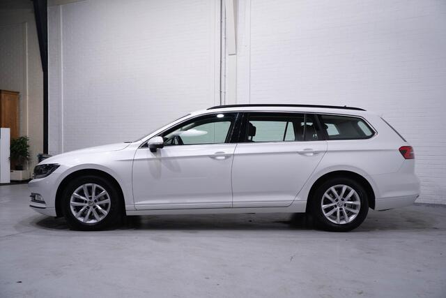 Volkswagen PASSAT Variant 1.4 TSI Comfortline Navi Camera Led koplampen PDC v+a Trekhaak Adaptive