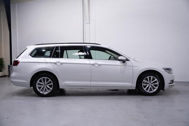 Volkswagen PASSAT Variant 1.4 TSI Comfortline Navi Camera Led koplampen PDC v+a Trekhaak Adaptive