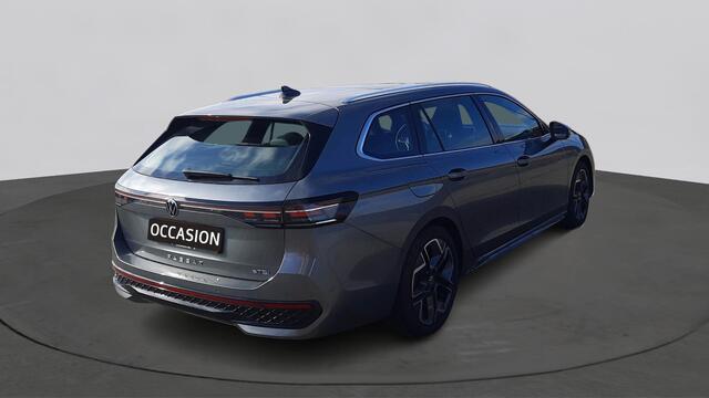 Volkswagen PASSAT Variant 1.5 eTSI R-Line Business | Trekhaak | Panoramadak