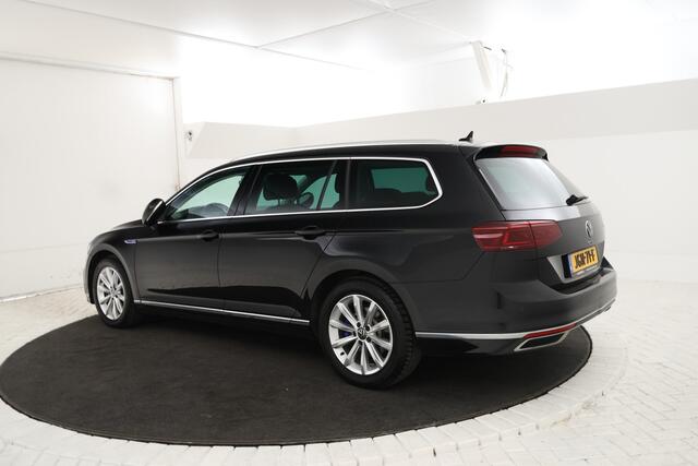 Volkswagen PASSAT Variant 1.4 TSI PHEV GTE Business Automaat, Digital dash, Panorama dak, Volleder!