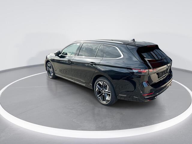 Volkswagen PASSAT Variant 1.5 272pk DSG eHybrid Elegance Business · Leder · Massage · Stoelventilatie · Elek. Trekhaak · Elek. Achterklep · Apple/Android Car Play · Navigatie · 18'' Inch ·