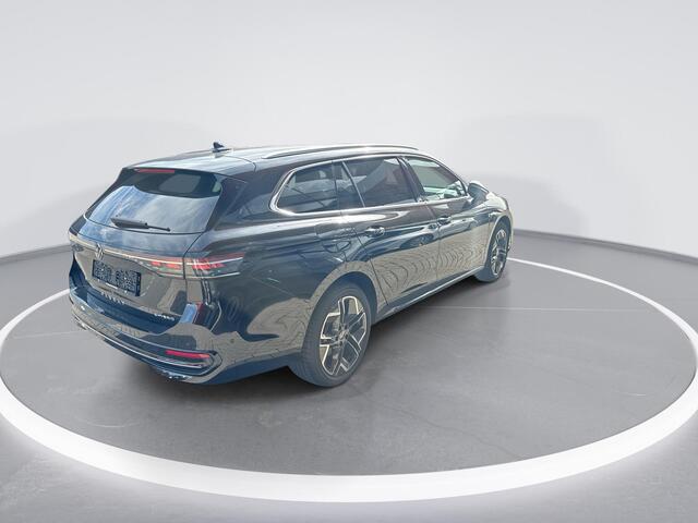 Volkswagen PASSAT Variant 1.5 272pk DSG eHybrid Elegance Business · Leder · Massage · Stoelventilatie · Elek. Trekhaak · Elek. Achterklep · Apple/Android Car Play · Navigatie · 18'' Inch ·