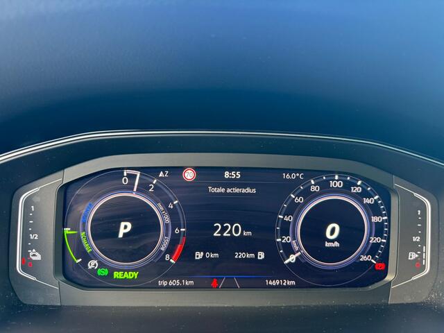 Volkswagen PASSAT 1.4 TSI GTE Highline pano, pdc v/a, camera, cruise, navi