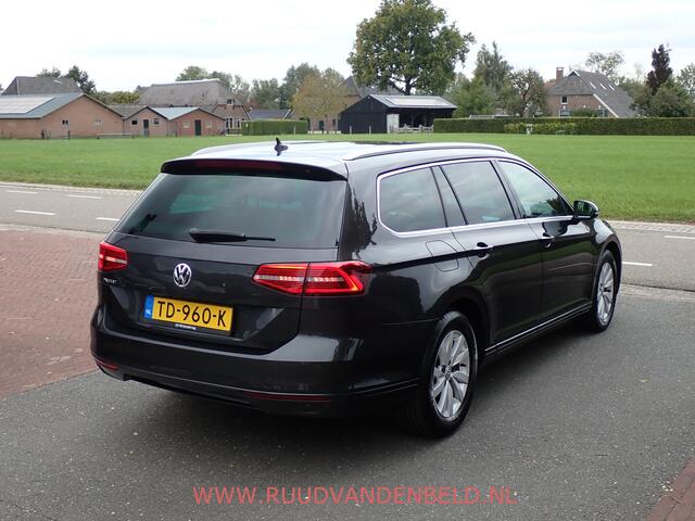 Volkswagen PASSAT Variant 1.4TSI DSG7 ACC / FULL-LED / NAVIGATIE