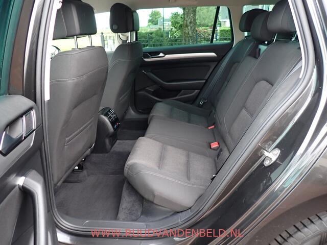 Volkswagen PASSAT Variant 1.4TSI DSG7 ACC / FULL-LED / NAVIGATIE
