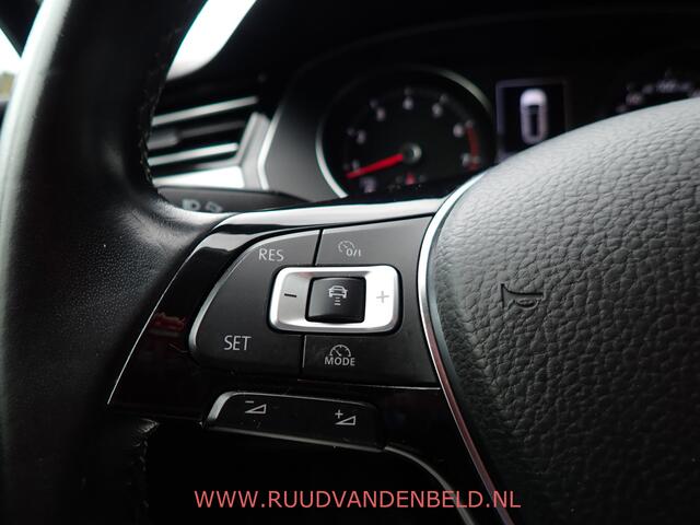 Volkswagen PASSAT Variant 1.4TSI DSG7 ACC / FULL-LED / NAVIGATIE