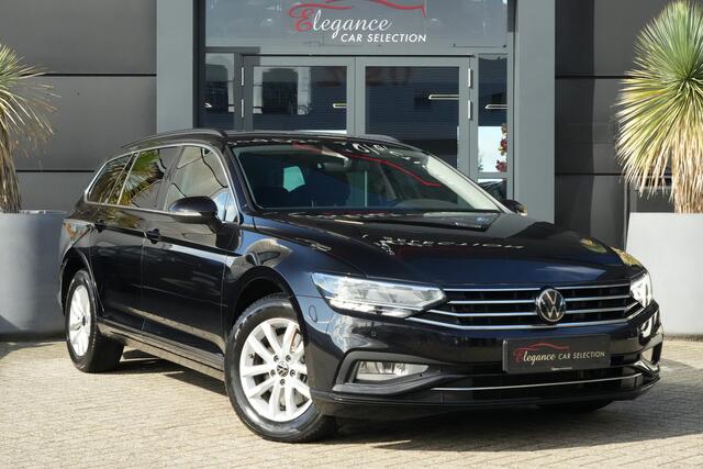 Volkswagen PASSAT Variant 1.5 eTSI Business Navigatie/Trekhaak/Parkeersensoren