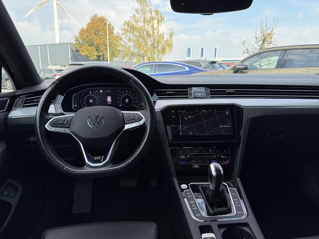 Volkswagen PASSAT Variant 1.4 TSi 218 Pk Automaat PHEV GTE Business | Panoramadak | Adaptive Cruise | Climate Control | Stoelverwarming | Keyless | Trekhaak | Navigatie | Carplay | Camera | 120.431 Km!!