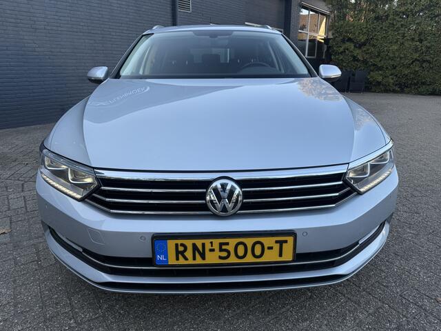 Volkswagen PASSAT Variant 1.4 TSI ACT Comfortline Business Trekhaak,Clima,Navi,18inch Bj 2018 Dealer onderhouden !!