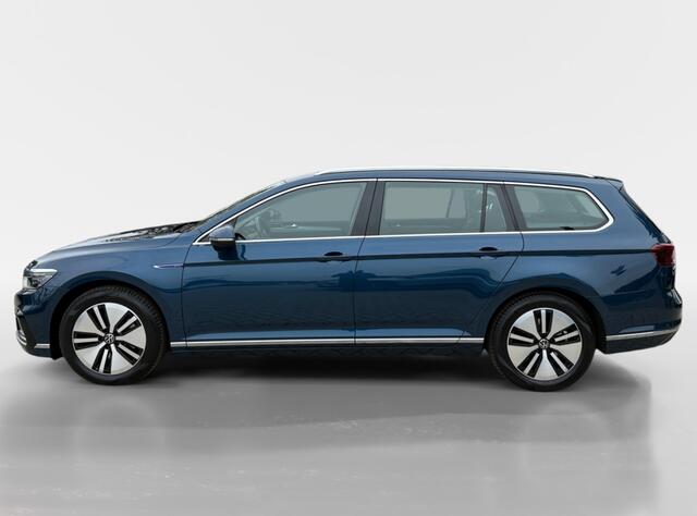 Volkswagen PASSAT 1.4 TSI PHEV GTE Business I Trekhaak I Keyless I Camera