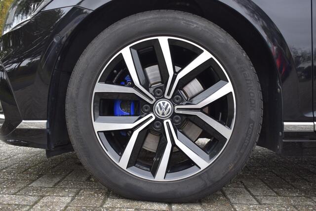Volkswagen PASSAT Variant 1.4 TSI PHEV GTE Business Automaat / Pano schuifdak / Trekhaak / Keyless / Navi / PDC + Camera