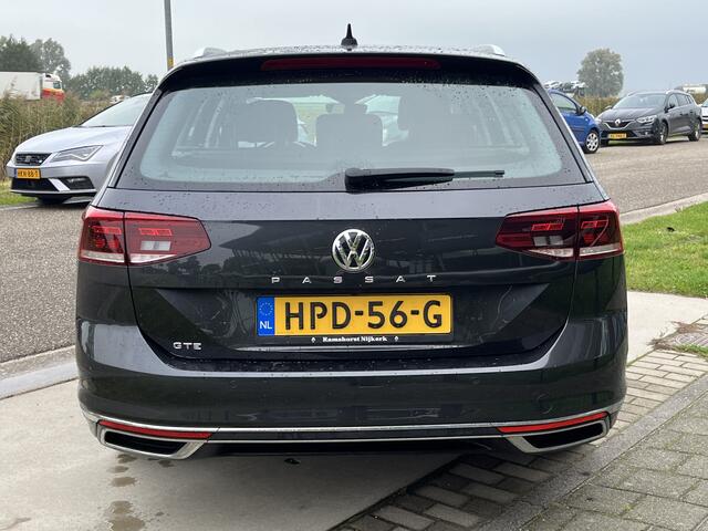 Volkswagen PASSAT Variant 1.4 TSI PHEV GTE Business 220PK / Adaptive Cruise / Stoel+Stuurverwarming / Camera / Applecarplay - Androidauto /