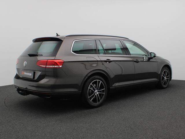 Volkswagen PASSAT Variant 1.4 TSI ACT Comfortline Business 150PK Trekhaak, Clima, PDC voor + achter, Navi, Stoelverwarming, 17" LM Velgen, Adaptieve Cruise Control