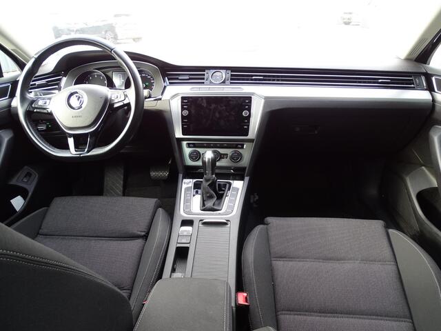 Volkswagen PASSAT Variant 1.4 TSI Comfortline Business AUTOMAAT| NAVIGATIE| MULIMEDIA| AIRCO/ECC| CRUISECONTROLL| PARKEERSENSOREN