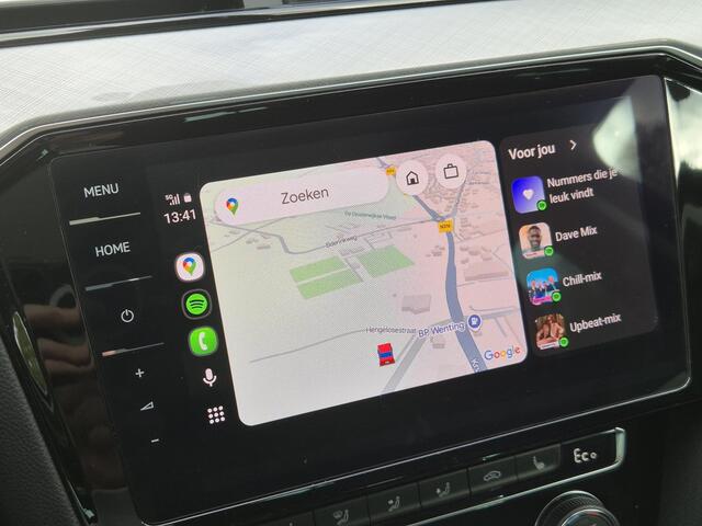 Volkswagen PASSAT Variant 1.4 TSI DSG6 GTE Business Automaat / Pack Adventure / Trekgewicht 1600 kg / Elektrisch wegklapbare trekhaak / Glazen schuif- en kanteldak / Elektrische achterklep / Achteruitrijcamera / Keyless Entry/Start / Stoelverwarming /