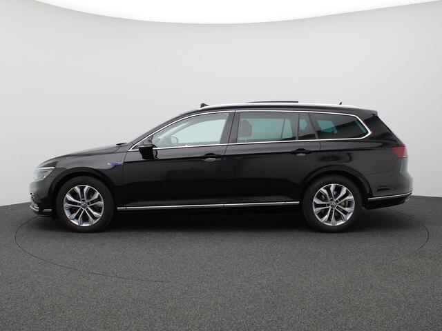 Volkswagen PASSAT Variant 1.4 TSI PHEV GTE Business 218PK DSG Pano-Schuifdak, Leder, Trekhaak, Elektrische Memorystoel, Achteruitrijcamera, Stoel-Stuurverwarming, Keyless, DCC, 17" LM Velgen, Adaptieve Cruise Control
