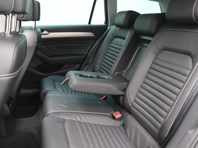 Volkswagen PASSAT Variant 1.4 TSI PHEV GTE Business 218PK DSG Pano-Schuifdak, Leder, Trekhaak, Elektrische Memorystoel, Achteruitrijcamera, Stoel-Stuurverwarming, Keyless, DCC, 17" LM Velgen, Adaptieve Cruise Control