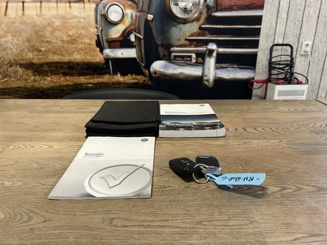 Volkswagen PASSAT Variant 1.4 TSI ACT Connected Series Plus ADAPT CRUISE TREKHAAK ECC