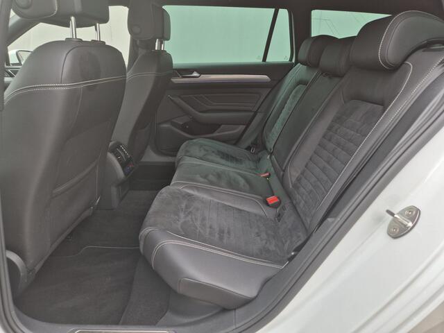 Volkswagen PASSAT Variant 1.4 TSI DSG6 GTE Business Automaat / Trekgewicht 1600 kg / Stoelverwarming / Apple Carplay Android auto / Stoelverwarming / Achteruitrijcamera / Elektrische achterklep / Adaptief CC /