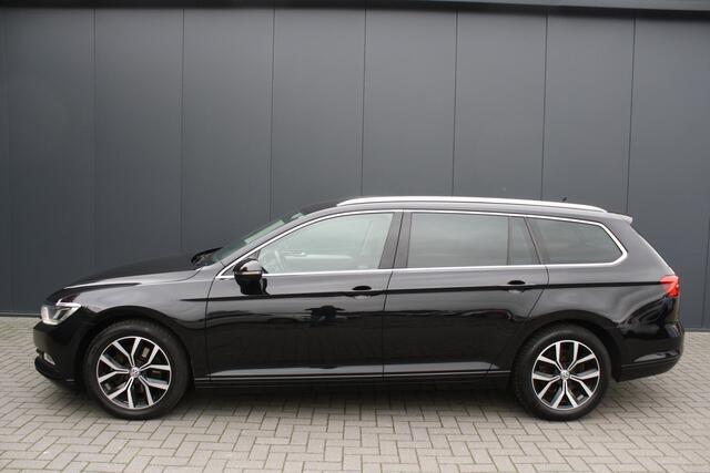 Volkswagen PASSAT Variant 1.4 TSI Comfortline Business - AUTOMAAT - TREKHAAK - NAVIGATIE