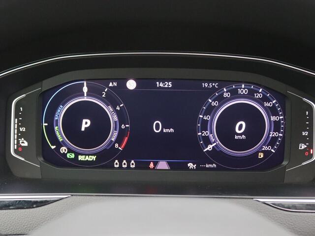 Volkswagen PASSAT Variant 1.4 TSI PHEV GTE Business 218PK DSG Pano-Schuifdak, Adaptieve Cruise Controle, 360gr. Camera, Elektr. Achterklep, Digital Cockpit, Stoel-stuurverwarming, Keyless, 17" LM Velgen
