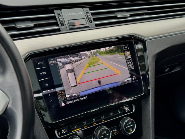 Volkswagen PASSAT Variant 1.5 TSI AUT7 R-LINE ELEGANCE PANORAMADAK LEDER NAVI CAMERA VIRTUAL-DASH IQ-DRIVE LED LMV PDC