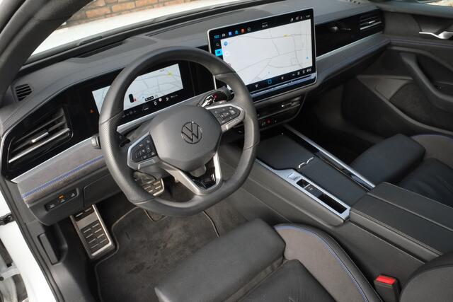 Volkswagen PASSAT Variant 1.5 eHybrid 272pk R-Line Edition Trekhaak, 360° Camera, Headup display