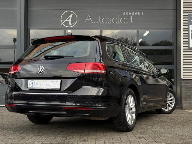 Volkswagen PASSAT Variant 1.5 TSI Highline DSG Navi Camera
