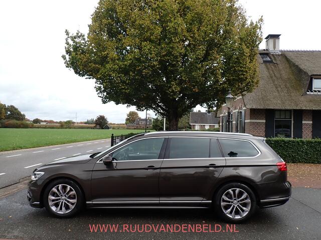Volkswagen PASSAT Variant 1.6TDI DSG7 R-LINE ACC/PANODAK/CAMERA/FULL-LED/CARPLAY