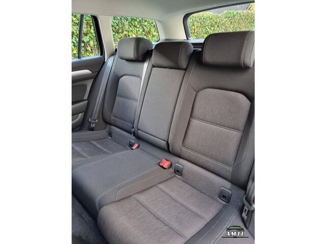 Volkswagen PASSAT Variant - 1.6 TDI Comfortline Business
