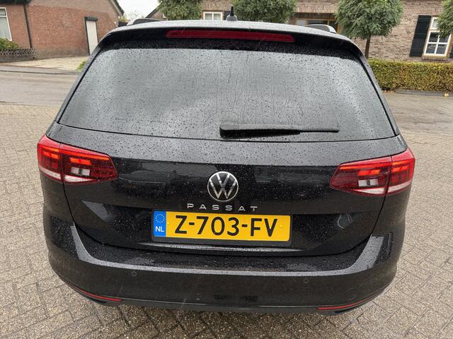 Volkswagen PASSAT Variant 2.0 TDI Business R-LINE FULL OPTION - COMING SOON