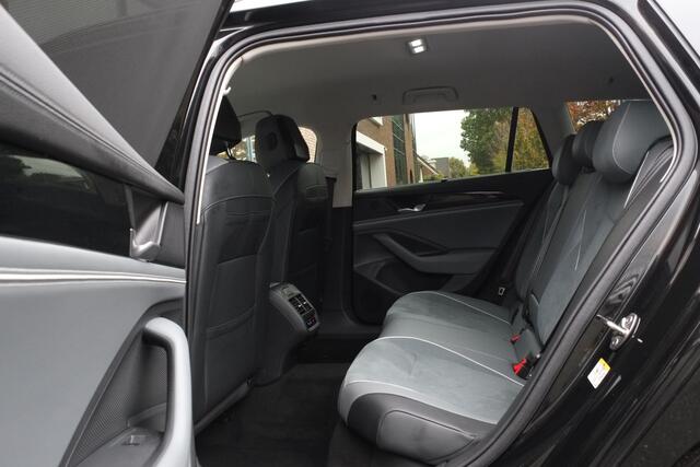 Volkswagen PASSAT Variant 1.5 eHybrid Elegance Business Trekhaak