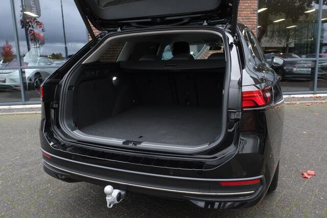 Volkswagen PASSAT Variant 1.5 eHybrid Elegance Business Trekhaak