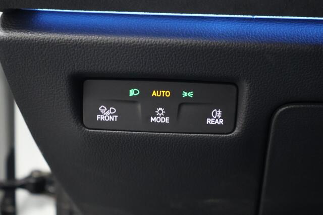 Volkswagen PASSAT 1.5 eHybrid R-Line Edition | Panoramadak | Trekhaak | H&K | ACC