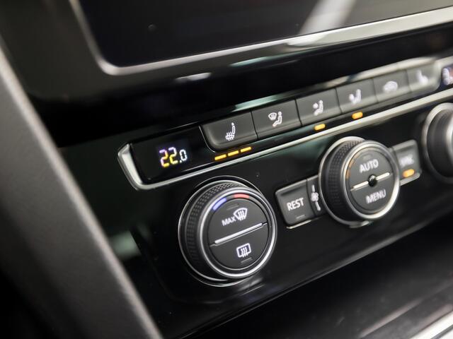 Volkswagen PASSAT Variant 1.4 TSI GTE 218Pk Automaat (VIRTUAL COCKPIT, APPLE CARPLAY, GROOT NAVI, LEDER/ALCANTARA, MEMORY SEATS, STOELVERWARMING, GETINT GLAS, LED KOPLAMPEN, ADAPTIVE CRUISE, PARKEERSENSOREN, NIEUWE APK, NIEUWSTAA