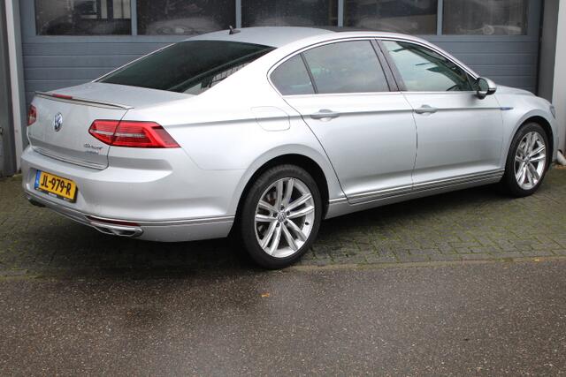 Volkswagen PASSAT 1.4 TSI GTE Highline Panoramadak, Adaptive Cruise, Climatecontrol, Camera