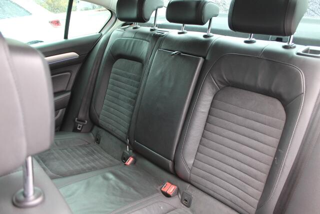 Volkswagen PASSAT 1.4 TSI GTE Highline Panoramadak, Adaptive Cruise, Climatecontrol, Camera