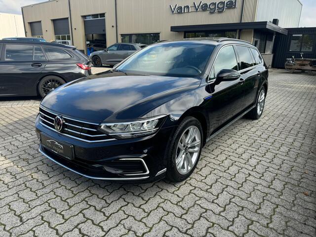 Volkswagen PASSAT Variant 1.4 TSI PHEV GTE Business pano, leer, virtual cockpit, cruise