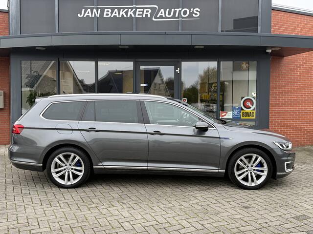 Volkswagen PASSAT Variant 1.4 TSI GTE Connected Series Plus ? Panoramadak ? Alcantara ? Groot scherm ?