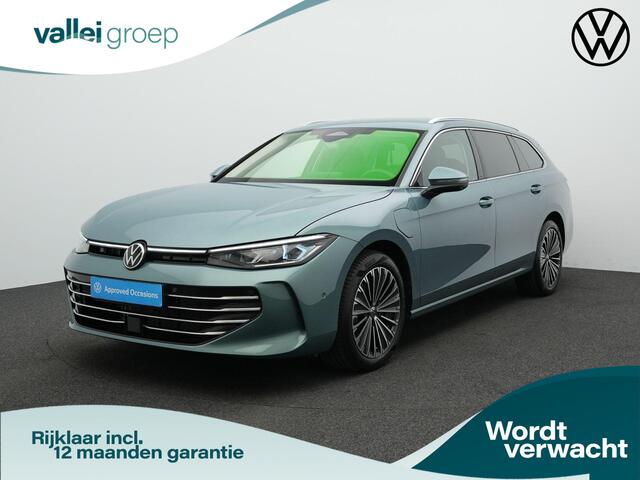 Volkswagen PASSAT Variant 1.5 eHybrid 204 pk DSG Elegance Business | Trekhaak | Adaptief onderstel | Rondomzicht camera | Head-up display | Stuur-/achterbankverwarming
