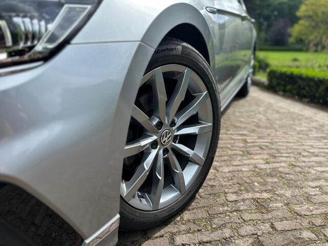 Volkswagen PASSAT 1.5 TSI | Business R-Line | LED | Camera | Leder | DigiDash |