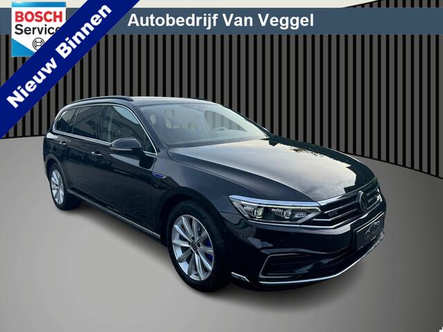 Volkswagen PASSAT Variant 1.4 TSI PHEV GTE Business pano, trekhaak, camera, stoelverw