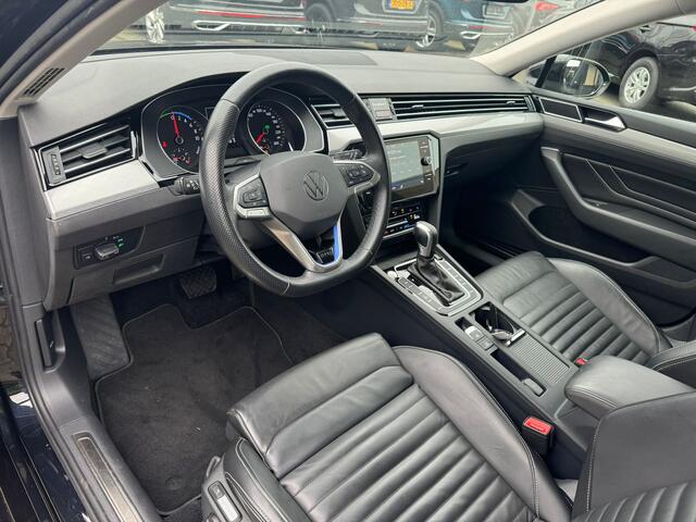 Volkswagen PASSAT Variant 1.4 TSI PHEV GTE Business trekhaak, leer, navi, cruise
