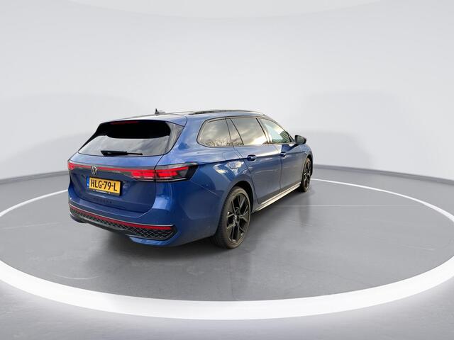 Volkswagen PASSAT Variant 1.5 eHybrid R-Line Edition