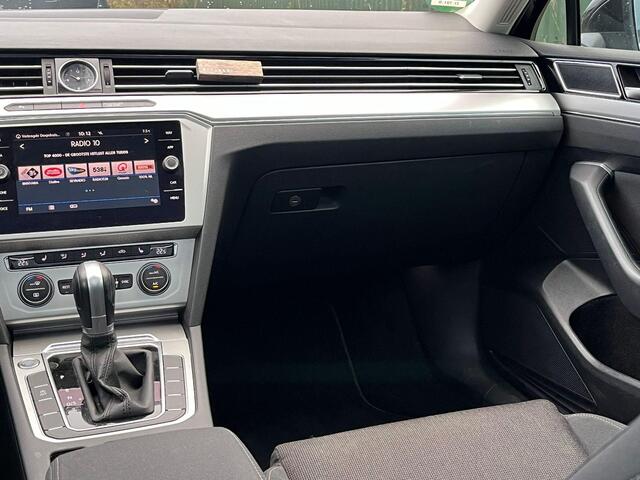 Volkswagen PASSAT Variant 1.5 TSI Comfortline Business ACC DSG PANO