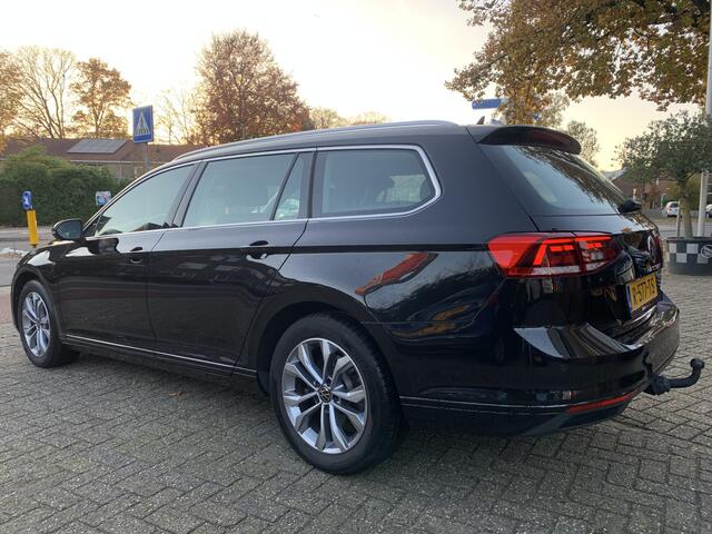 Volkswagen PASSAT Variant 1.5 TSi 150pk ACT Aut., Navi | Camera | Trekhaak