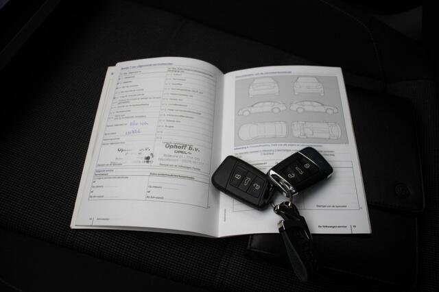 Volkswagen PASSAT Variant 1.6 TDI Comfortline Automaat - Navi, Cruise, Clima, Trekhaak