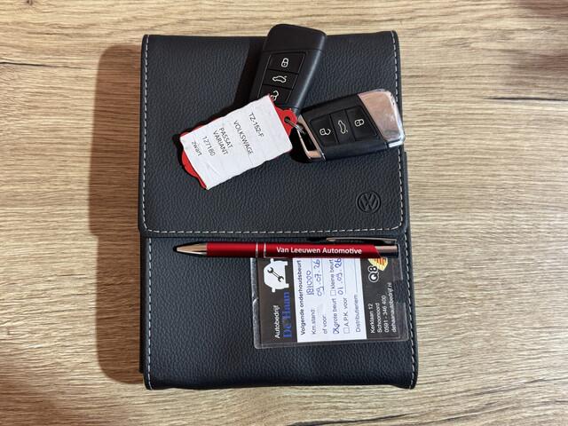 Volkswagen PASSAT Variant 1.4 TSI ACT Highline Business R | Automaat | Virtual dash | APK 01-09-2026